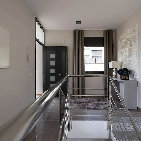 Ebro Villa *